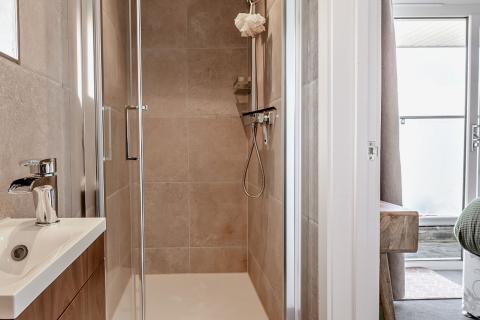 Ensuite Area of Master Bedroom, Waters Edge 2 Bedroom Apartment