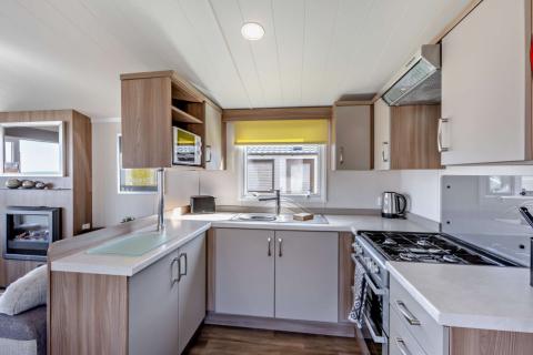 Puffin Deluxe kitchen