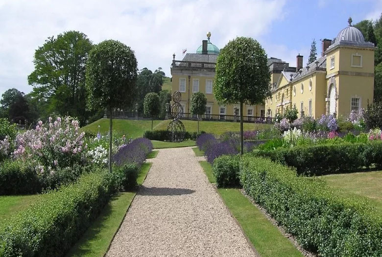 catle hill estate devon