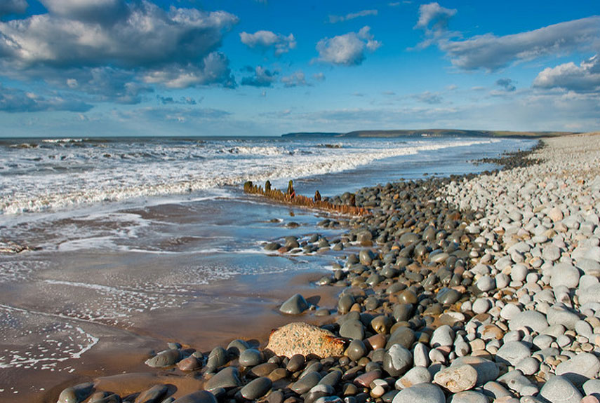 Beach & Pebble Ridge at High Tide