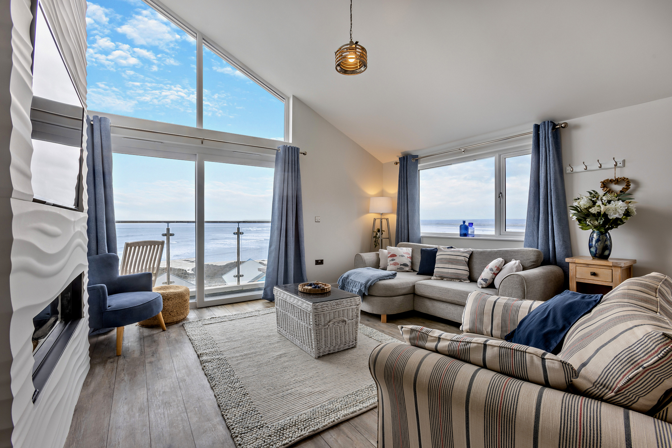 Waterfront 2 bed apartment